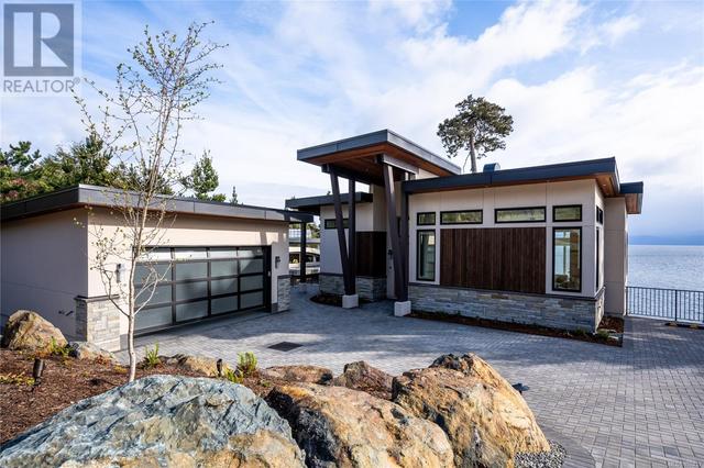 7510 Ocean Park Pl, House detached with 3 bedrooms, 4 bathrooms and 6 parking in Sooke BC | Image 54
