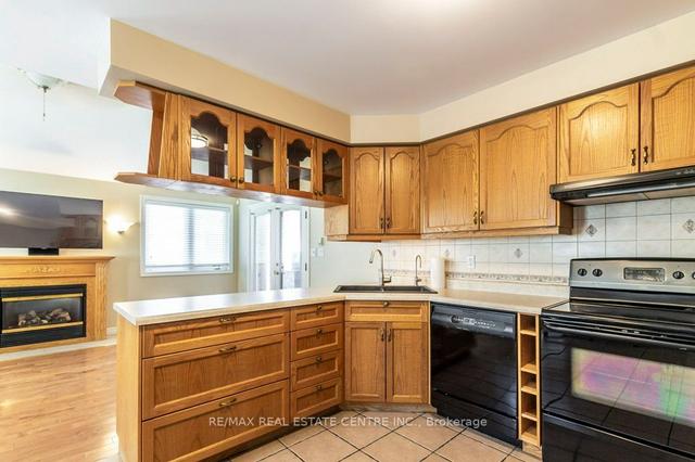 161 Downey Rd S, House detached with 7 bedrooms, 5 bathrooms and 6 parking in Guelph ON | Image 16
