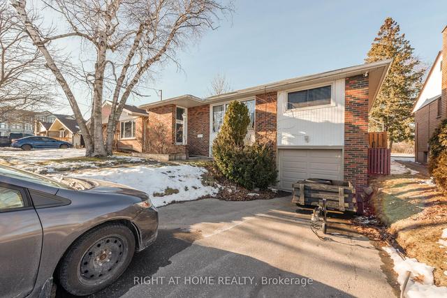 834 Florell Dr, House detached with 3 bedrooms, 2 bathrooms and 4 parking in Oshawa ON | Image 12