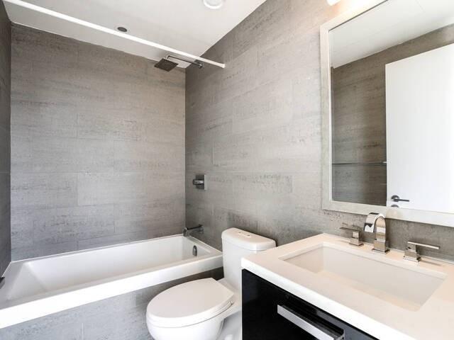 3401 - 224 King St W, Condo with 1 bedrooms, 1 bathrooms and 0 parking in Toronto ON | Image 8