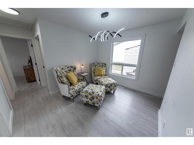 1093 Millbourne Rd E Nw, House attached with 3 bedrooms, 1 bathrooms and 2 parking in Edmonton AB | Image 22