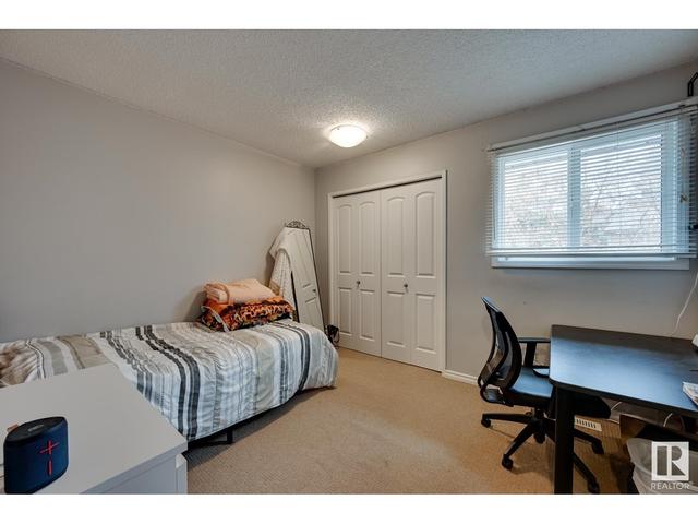 2326 139 Av Nw, House attached with 3 bedrooms, 1 bathrooms and null parking in Edmonton AB | Image 17