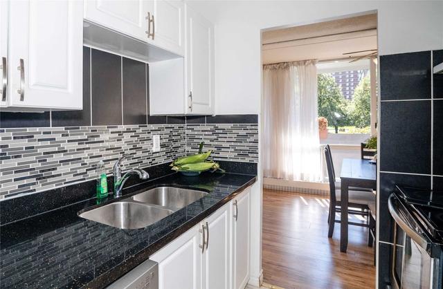 201 - 2 Glamorgan Ave, Condo with 2 bedrooms, 1 bathrooms and 1 parking in Toronto ON | Image 11