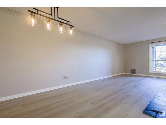 17227 92 Av Nw, House attached with 2 bedrooms, 1 bathrooms and 1 parking in Edmonton AB | Image 32
