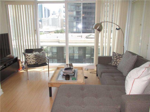 1102 - 25 Capreol Crt, Condo with 1 bedrooms, 1 bathrooms and 1 parking in Toronto ON | Image 1