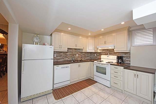 11 Archway Cres, House detached with 3 bedrooms, 2 bathrooms and 5 parking in Toronto ON | Image 18