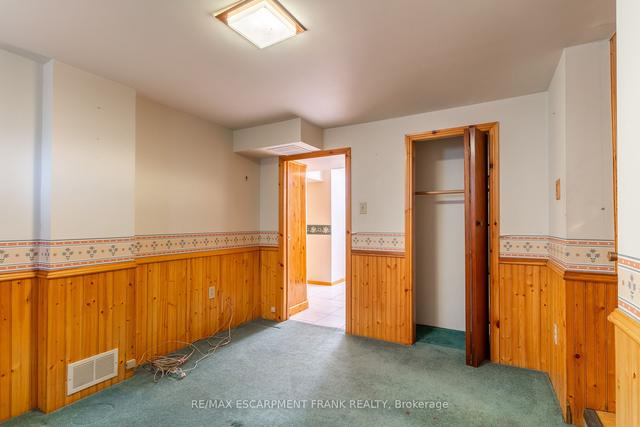 323 East 31st St, House detached with 3 bedrooms, 2 bathrooms and 3 parking in Hamilton ON | Image 29