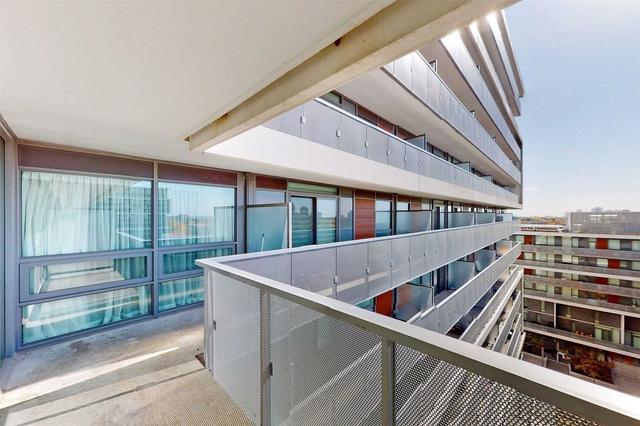 1001 - 120 Varna Dr, Condo with 2 bedrooms, 1 bathrooms and 1 parking in Toronto ON | Image 21