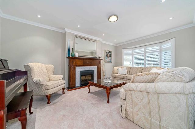 1299 Old English Lane, House detached with 4 bedrooms, 4 bathrooms and 4 parking in Oakville ON | Image 13