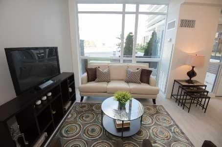 Th01 - 29 Singer Crt, Condo with 2 bedrooms, 3 bathrooms and 1 parking in Toronto ON | Image 3