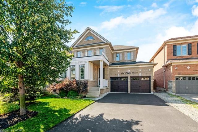 104 Playfair Terrace, House detached with 5 bedrooms, 3 bathrooms and 6 parking in Milton ON | Image 1