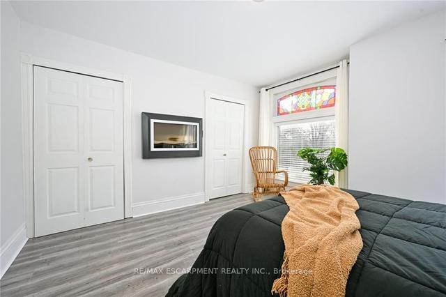 14 Macaulay St W, House attached with 3 bedrooms, 2 bathrooms and 0 parking in Hamilton ON | Image 18