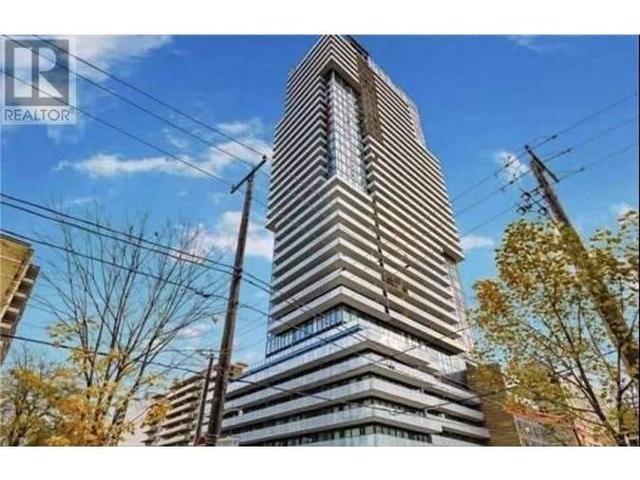 1501 - 185 Roehampton Ave, Condo with 2 bedrooms, 2 bathrooms and 0 parking in Toronto ON | Image 1