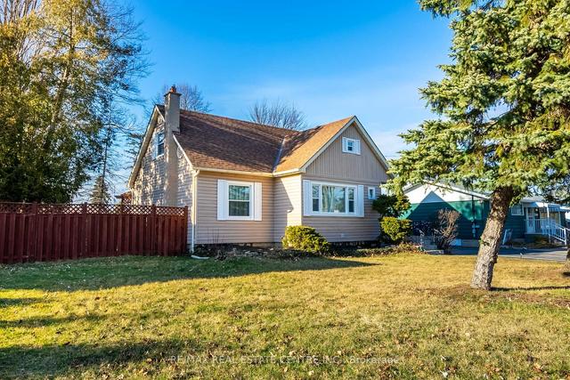 39 Dunsdon St, House detached with 3 bedrooms, 2 bathrooms and 4 parking in Brantford ON | Image 23