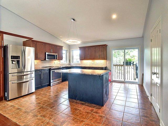 6945 Shannon Dr, House detached with 3 bedrooms, 3 bathrooms and 6 parking in Niagara Falls ON | Image 21