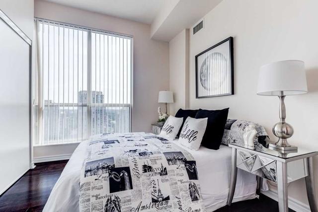2512 - 7 Lorraine Dr, Condo with 2 bedrooms, 2 bathrooms and 1 parking in Toronto ON | Image 8