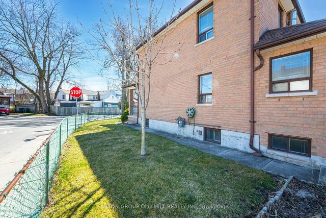 36a Florence Cres, House detached with 3 bedrooms, 3 bathrooms and 2 parking in Toronto ON | Image 25
