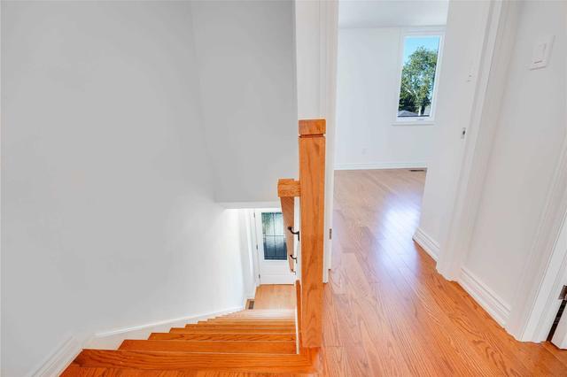 43 Lambton Ave, House detached with 2 bedrooms, 2 bathrooms and 1 parking in Toronto ON | Image 7