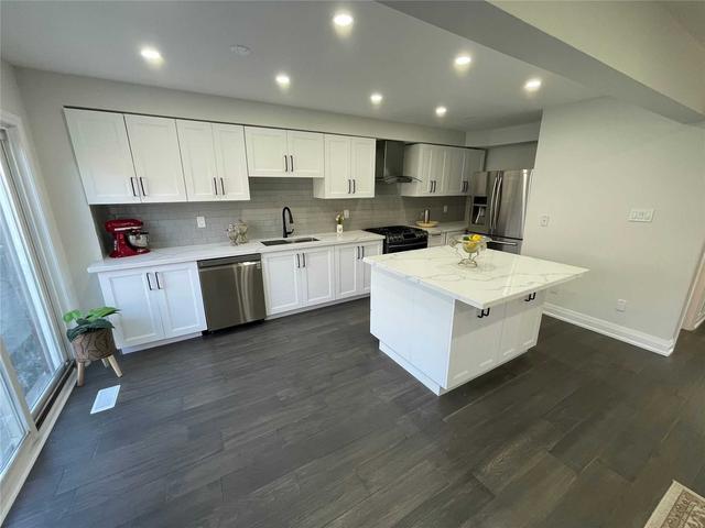3506 Stonecutter Cres, House semidetached with 4 bedrooms, 4 bathrooms and 3 parking in Mississauga ON | Image 18