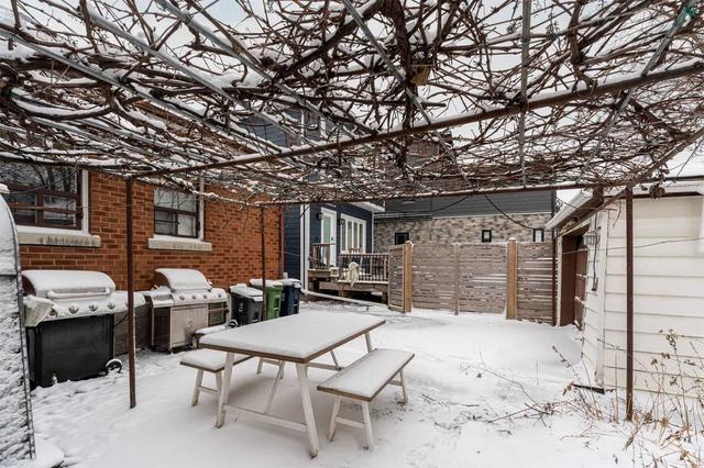 112 George St, House detached with 2 bedrooms, 2 bathrooms and 5 parking in Toronto ON | Image 32