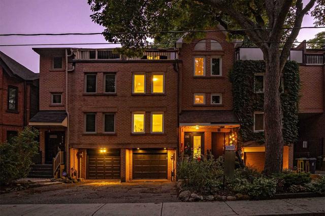 216 Berkeley St, House attached with 3 bedrooms, 2 bathrooms and 3 parking in Toronto ON | Image 16