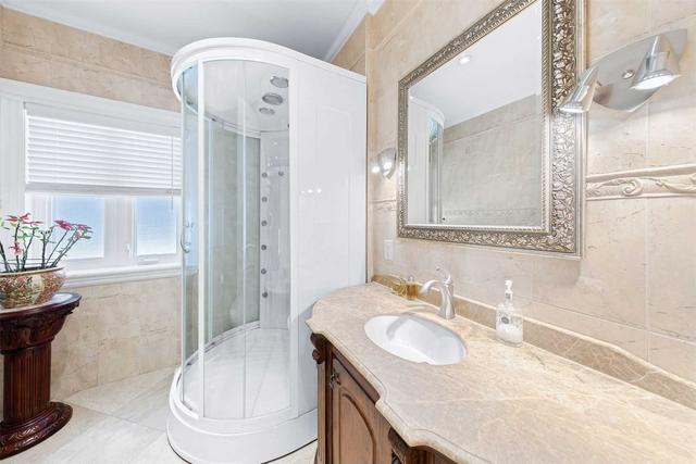 718 Glengrove Ave, House detached with 4 bedrooms, 4 bathrooms and 4 parking in Toronto ON | Image 8