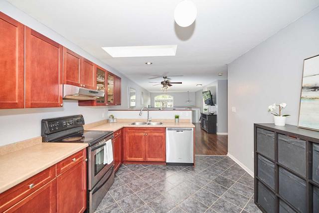 5 Lailey St, House detached with 2 bedrooms, 2 bathrooms and 3 parking in St. Catharines ON | Image 6