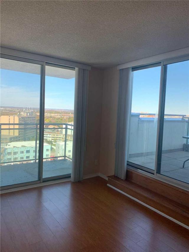 Lph#b - 6 Rosebank Dr, Condo with 2 bedrooms, 2 bathrooms and 2 parking in Toronto ON | Image 11