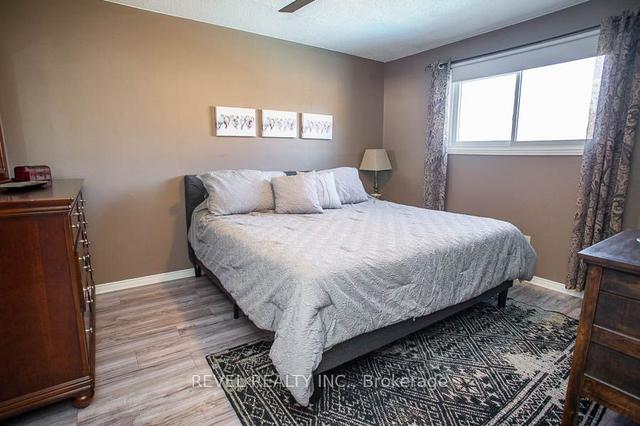 1 Pioneer Pl, House detached with 3 bedrooms, 2 bathrooms and 4 parking in Brantford ON | Image 6