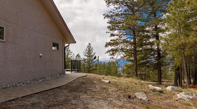 185 Peregrine Court, House detached with 2 bedrooms, 2 bathrooms and 3 parking in Okanagan Similkameen A BC | Image 60