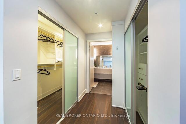 20 - 30 Nelson St, Townhouse with 3 bedrooms, 3 bathrooms and 2 parking in Toronto ON | Image 11