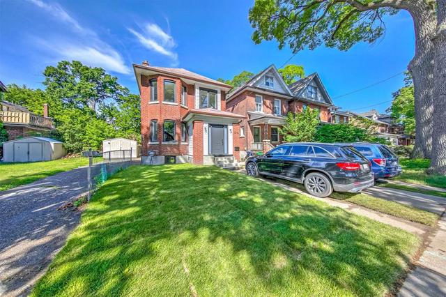 216 Evelyn Ave, House detached with 4 bedrooms, 4 bathrooms and 3 parking in Toronto ON | Image 12