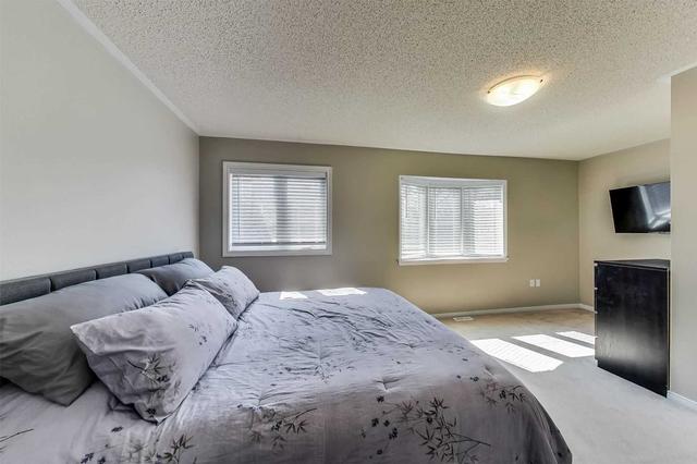 904 Caribou Valley Circ, Townhouse with 3 bedrooms, 3 bathrooms and 2 parking in Newmarket ON | Image 11