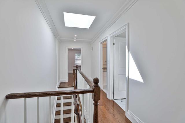 79 Sullivan St, House attached with 4 bedrooms, 5 bathrooms and 2 parking in Toronto ON | Image 11