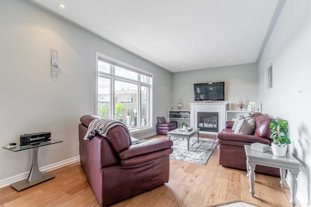 2118 Dalecroft Cres, House detached with 4 bedrooms, 4 bathrooms and 4 parking in Burlington ON | Image 6