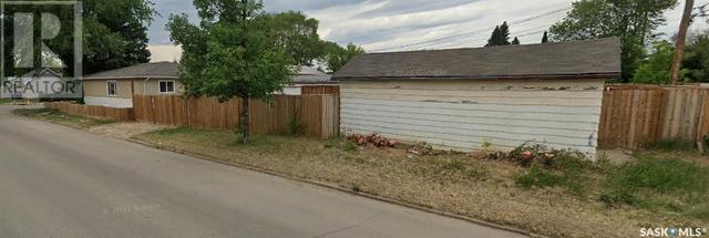 202 Q Avenue N, House detached with 6 bedrooms, 3 bathrooms and null parking in Saskatoon SK | Image 13