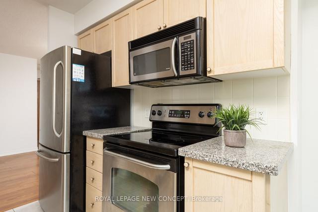 1103 - 4889 Kimbermount Ave, Condo with 2 bedrooms, 2 bathrooms and 1 parking in Mississauga ON | Image 2