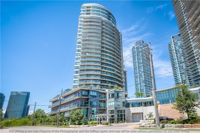 404 - 15 Legion Rd, Condo with 1 bedrooms, 1 bathrooms and 1 parking in Toronto ON | Image 1