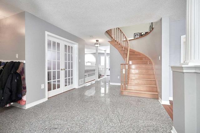 66 Carley Cres, House detached with 4 bedrooms, 4 bathrooms and 8 parking in Barrie ON | Image 16