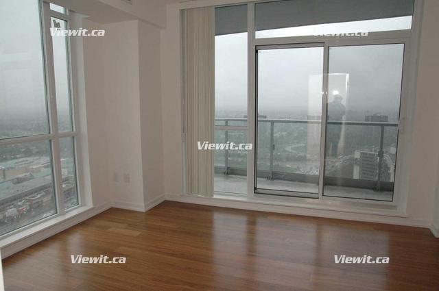 2812 - 70 Forest Manor Rd, Condo with 2 bedrooms, 2 bathrooms and 1 parking in Toronto ON | Image 4