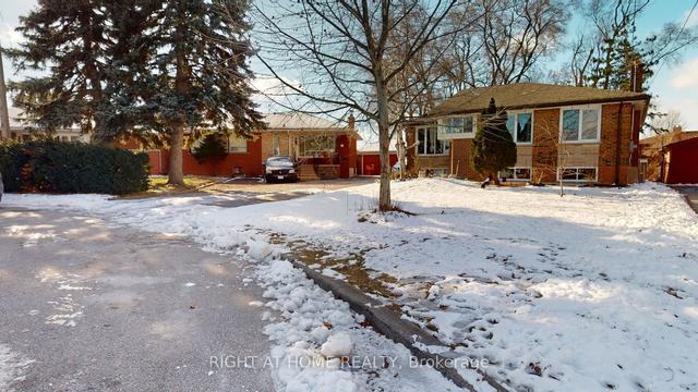 36 Samba Dr, House detached with 3 bedrooms, 3 bathrooms and 5 parking in Toronto ON | Image 32