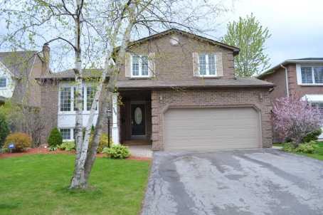 569 Farmstead Dr, House detached with 3 bedrooms, 3 bathrooms and 4 parking in Milton ON | Image 1