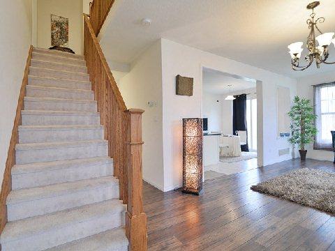81 Ruhl Dr, House detached with 4 bedrooms, 3 bathrooms and 2 parking in Milton ON | Image 5