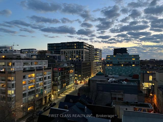 806 - 2 Augusta Ave, Condo with 1 bedrooms, 1 bathrooms and 0 parking in Toronto ON | Image 5