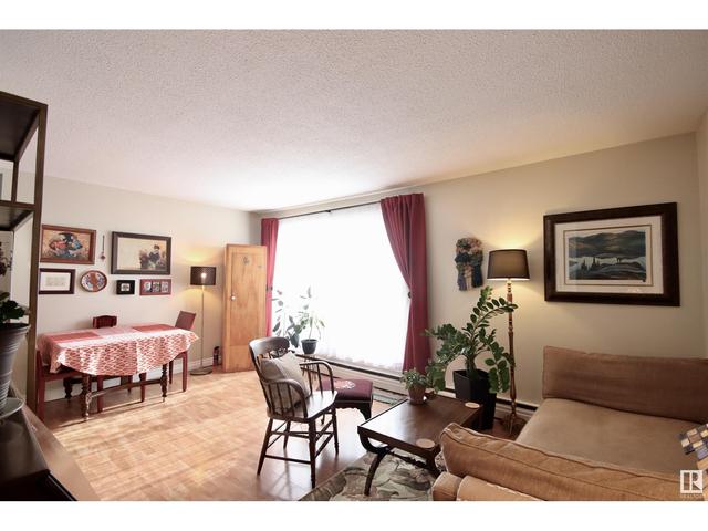 301 - 10415 93 St Nw, Condo with 2 bedrooms, 1 bathrooms and null parking in Edmonton AB | Image 3