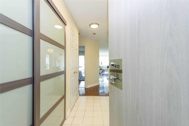 812 - 335 Webb Dr, Condo with 2 bedrooms, 2 bathrooms and 1 parking in Mississauga ON | Image 27