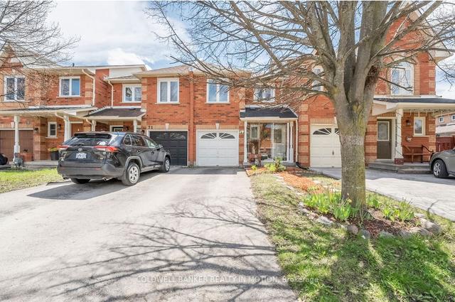 69 Silverdart Cres, House attached with 3 bedrooms, 3 bathrooms and 3 parking in Richmond Hill ON | Image 12