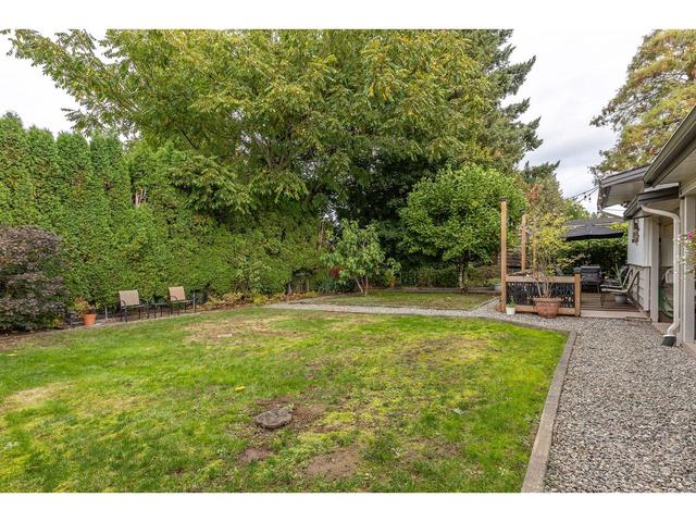 33715 Mayfair Avenue, House detached with 3 bedrooms, 2 bathrooms and 3 parking in Abbotsford BC | Image 34