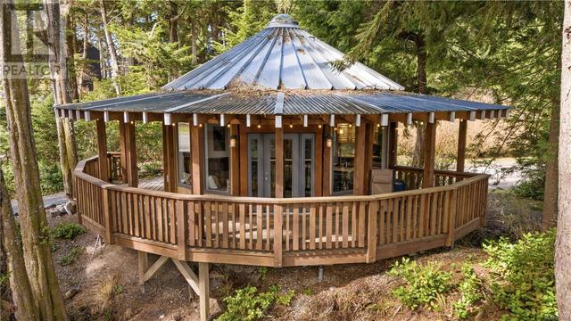 1015 Peninsula Rd, Home with 0 bedrooms, 0 bathrooms and null parking in Ucluelet BC | Image 1