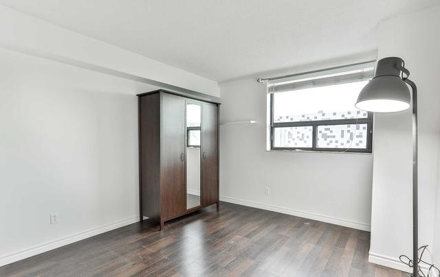902 - 120 St. Patrick St, Condo with 2 bedrooms, 1 bathrooms and 0 parking in Toronto ON | Image 8
